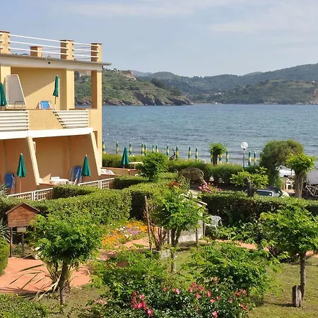 Le Acacie Semesteranläggning (resort)